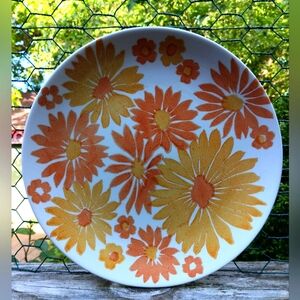 Vintage 70s Royal China Ironstone USA Frolic dinner plate Daisy Flower Power